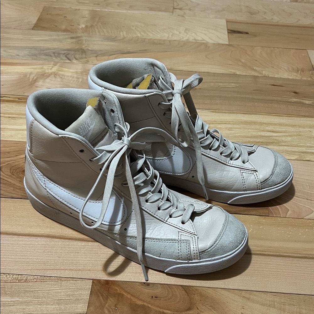 Nike Blazer 77 High-Top Sneakers - White